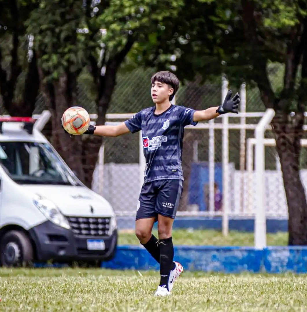 ATLÉTICO MONTE AZUL RECEBE JOVEM GOLEIRO DE LEME NAS CATEGORIAS DE BASE