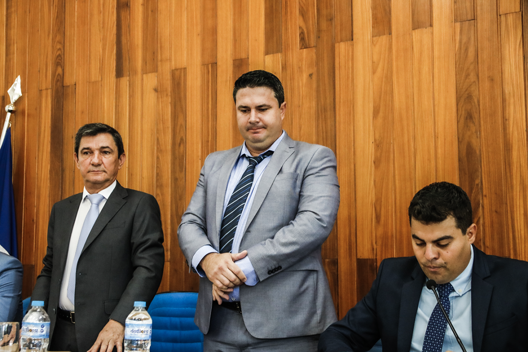 Claudemir Borges e Chico da Farmácia tomam posse