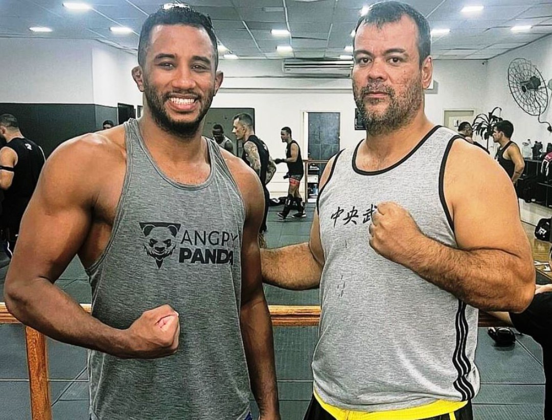 PROFESSOR LEMENSE REPRESENTOU O BRASIL, COMO TÉCNICO, NO MAIOR EVENTO PROFISSIONAL DE MMA DA  RÚSSIA ACA