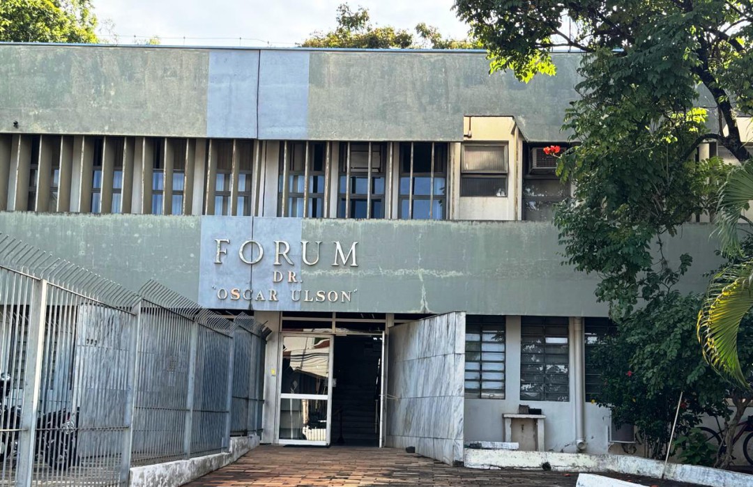 JUSTIÇA JULGA IMPROCEDENTE AÇÃO CONTRA CONTRATO MILIONÁRIO DE ROBÓTICA EM LEME E DECISÃO REVOLTA PROFESSORES