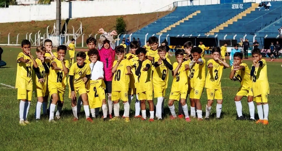 COPA LEME DE FUTEBOL DE BASE É ENCERRADA COM DECISÕES EM TRÊS CATEGORIAS