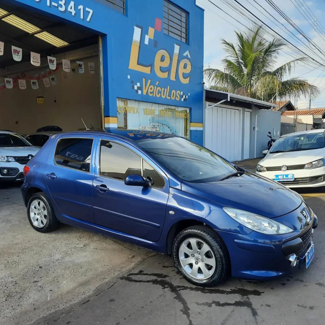 Vende-se - Peugeot 307 Automático