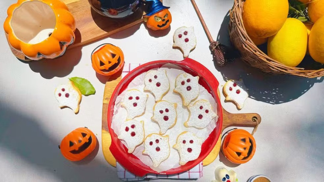 BISCOITO AMANTEIGADO DE FANTASMA