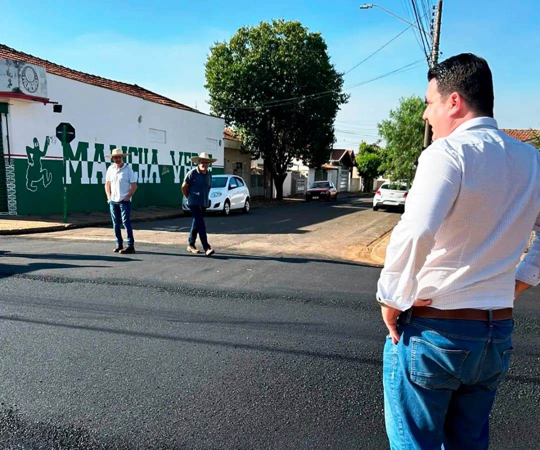 RECAPEAMENTO EM RUAS NO JARDIM AMÁLIA