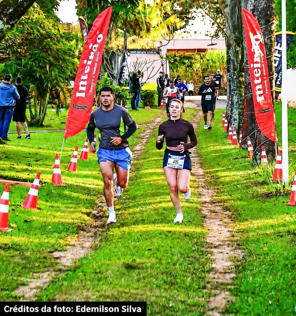 MEIA MARATONA DE SANTA CRUZ DA CONCEIÇÃO REÚNE CORREDORES EM PROVAS DE 5, 10 E 21 QUILÔMETROS