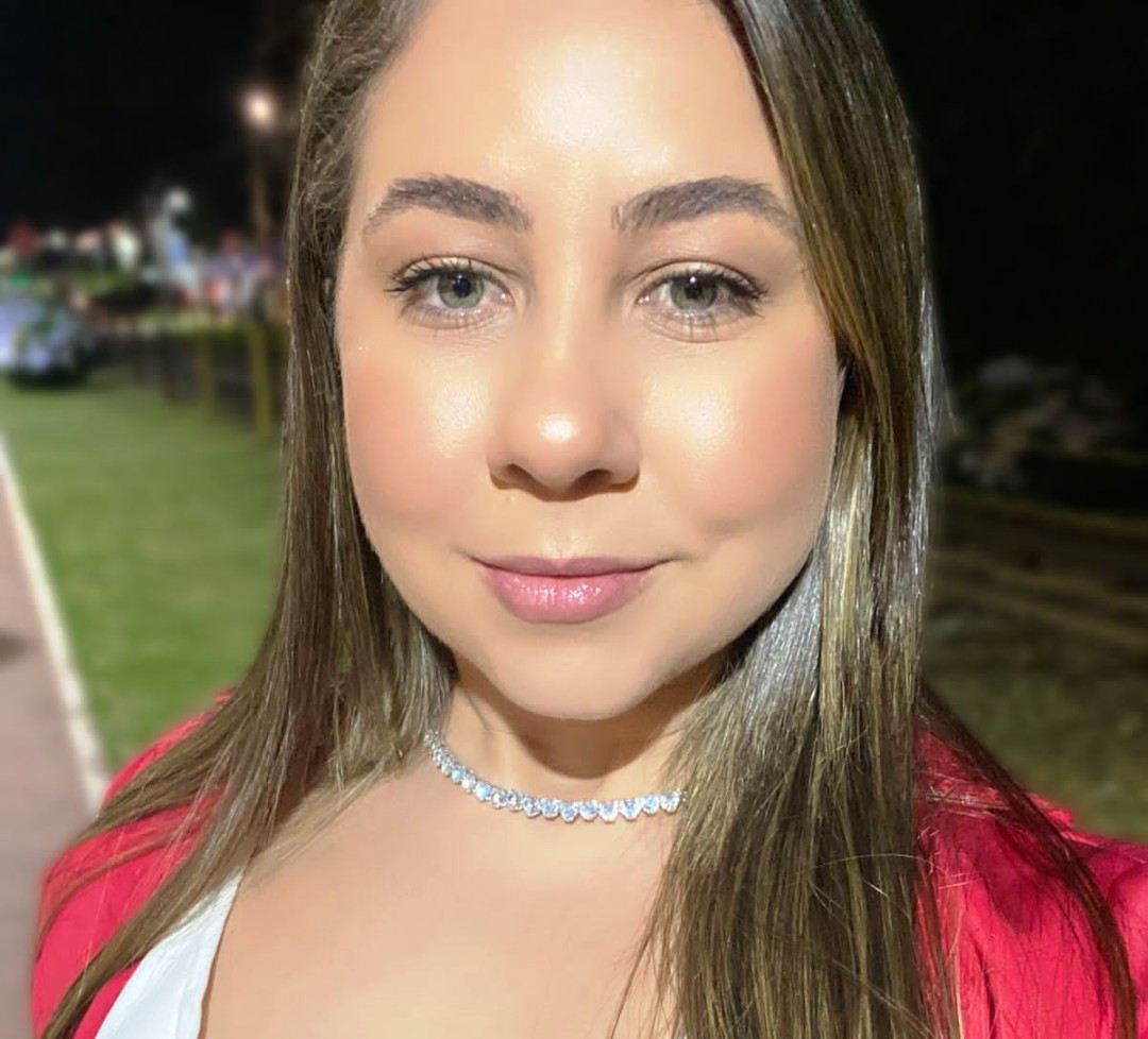 FELIZ ANIVERSÁRIO, LARA PEREIRA SILVA