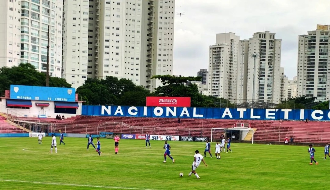 FORA DE CASA, LEMENSE EMBALA E CONQUISTA A 4ª VITÓRIA SEGUIDA NA A-4