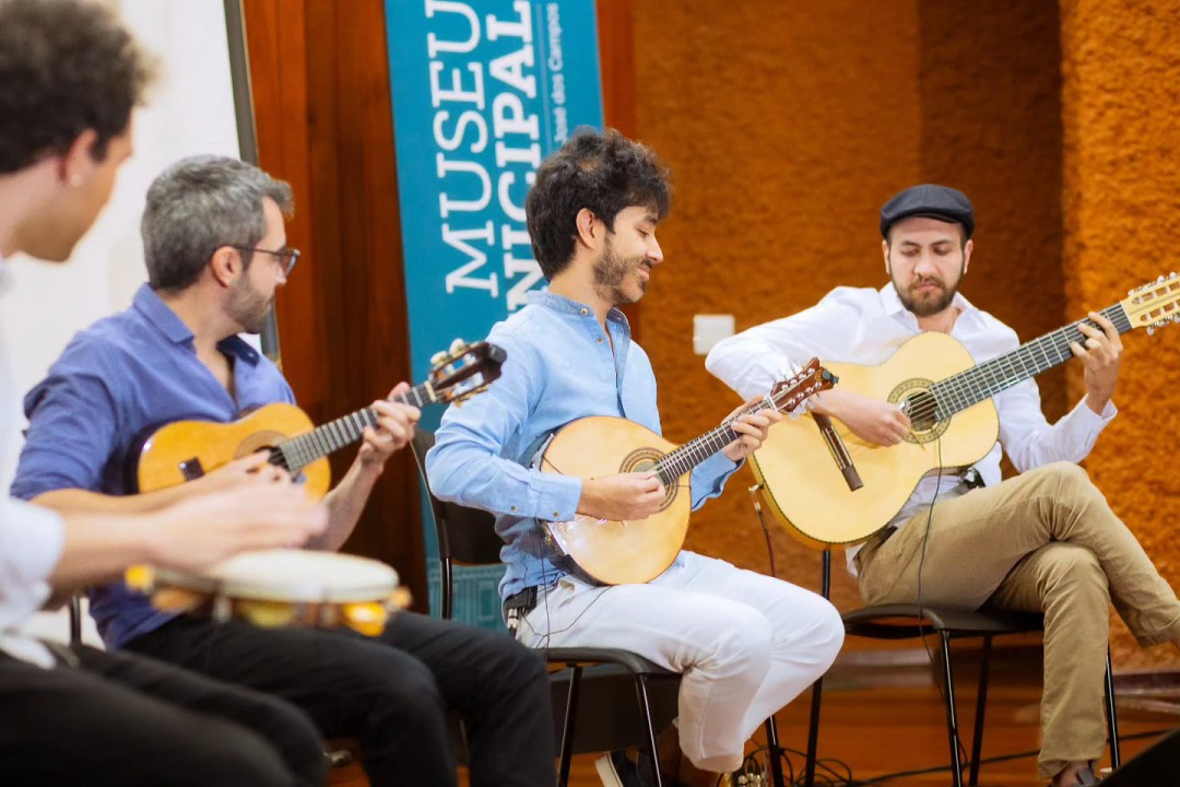 GRUPO REGIONAL DA VILA TRAZ PARA LEME O PROJETO "CAMINHOS DO NOSSO CHORO: O CHORO PAULISTA" COM SHOW GRATUITO NA PRAÇA MANOEL LEME