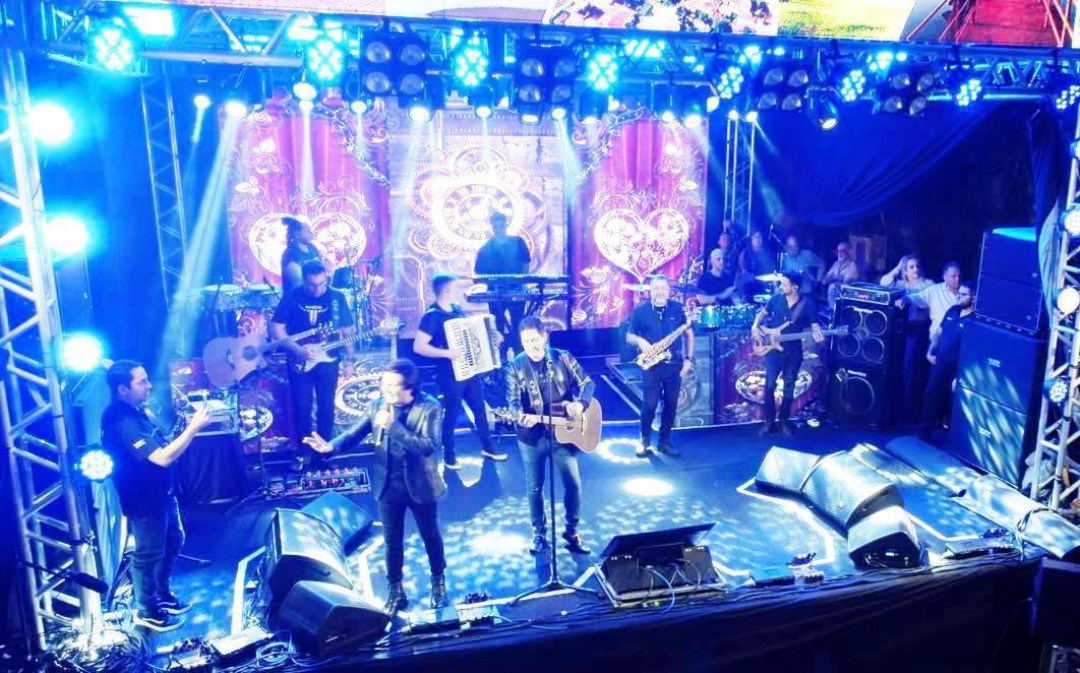 COM RECORDE DE PÚBLICO E SHOWS DE SUCESSO, SANTA CRUZ DA CONCEIÇÃO CELEBRA 72 ANOS COM A MAIOR FESTA DA REGIÃO
