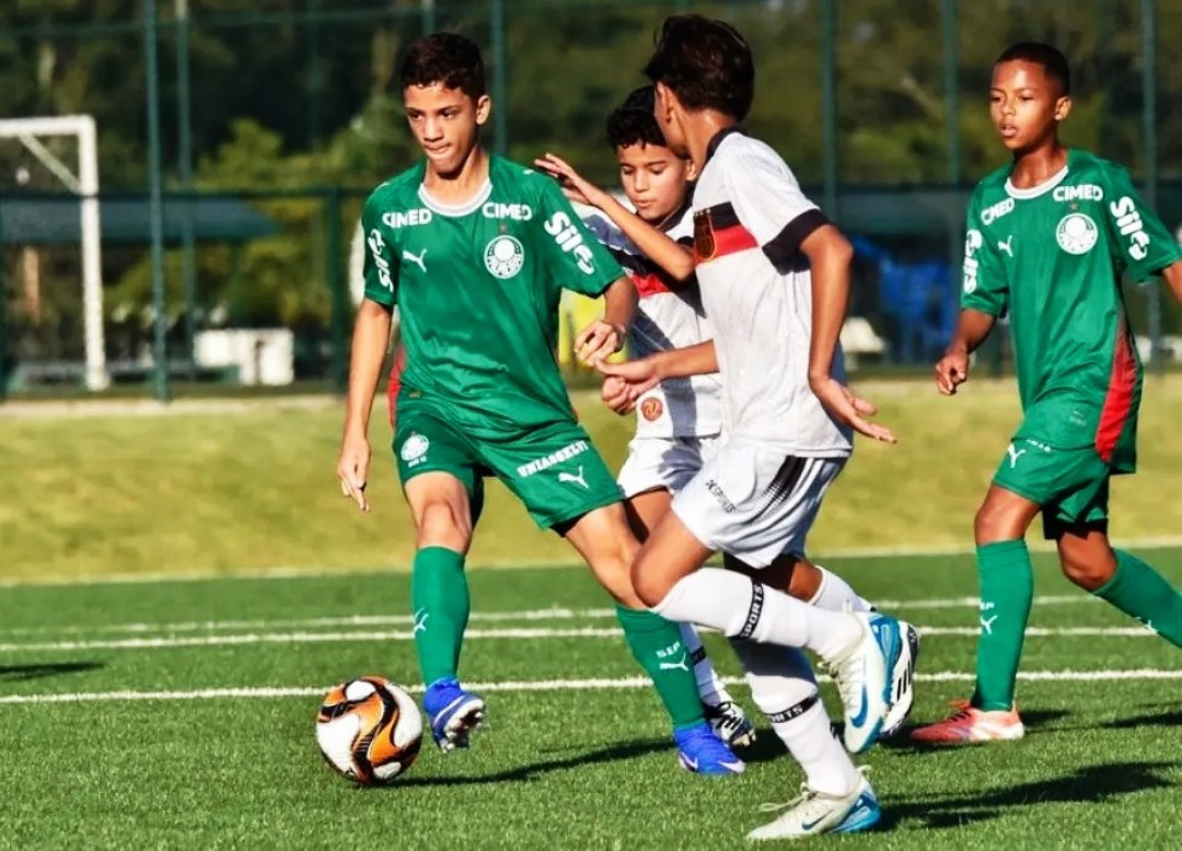 ARTHUR CAMARGO MARCA QUATRO VEZES E LIDERA A ARTILHARIA NO PAULISTA SUB-12