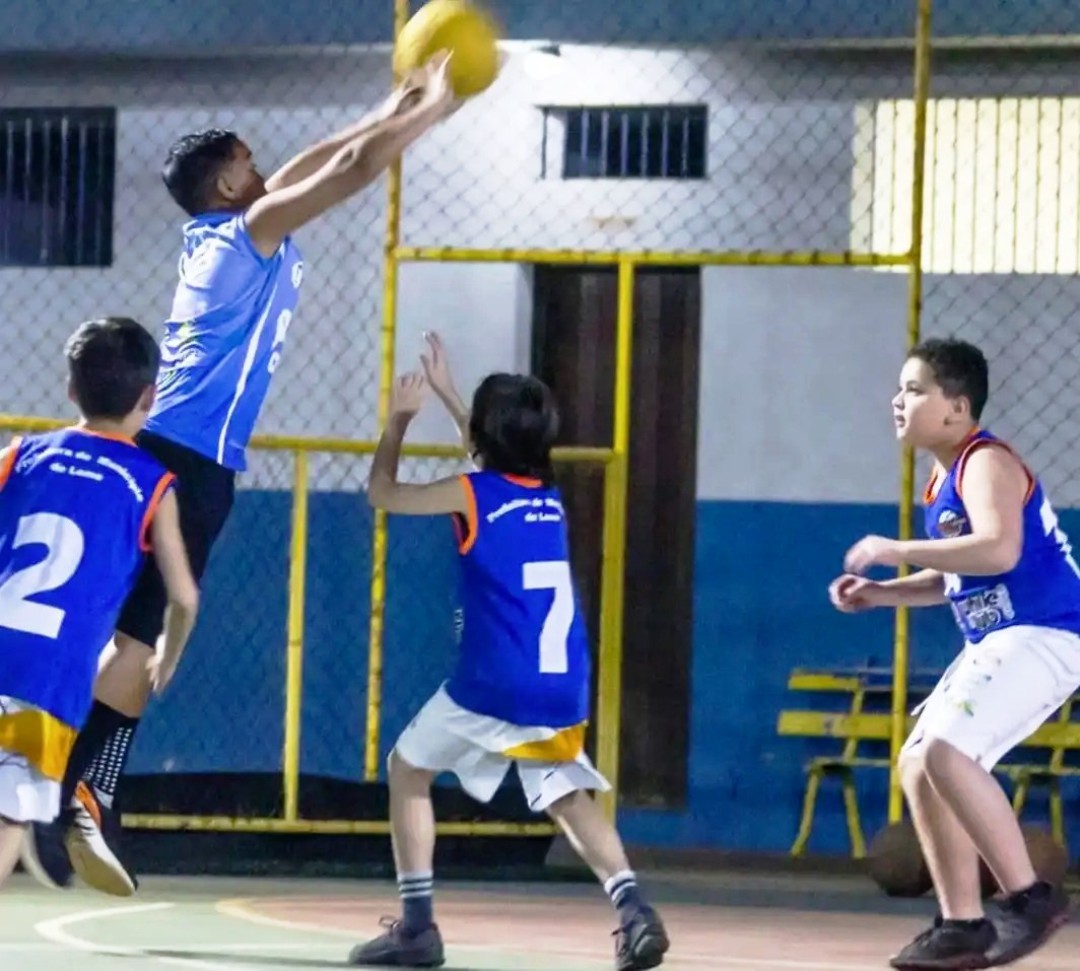 BASQUETE LEME CLUBE 29 REALIZA PENEIRA PARA CATEGORIAS DE BASE MASCULINA E FEMININA