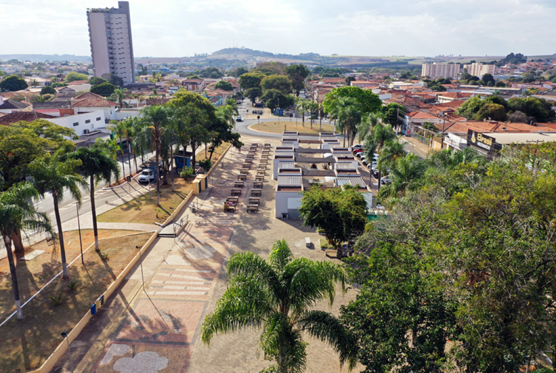 PREFEITURA ABRE LICITAÇÃO PARA CONCESSÃO DE QUIOSQUES NA PRAÇA MANOEL LEME