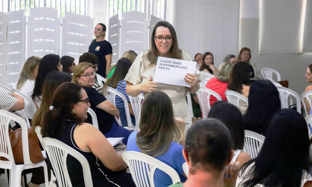 FORMAÇÃO DE LIBRAS PARA TODA A REDE MUNICIPAL DE ENSINO