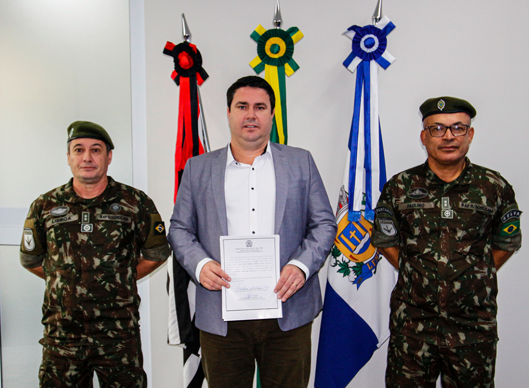 Prefeito Claudemir Borges toma posse como Presidente da Junta Militar de Leme