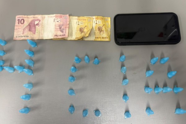 ADOLESCENTE É APREENDIDO POR TRÁFICO DE DROGAS EM LEME}